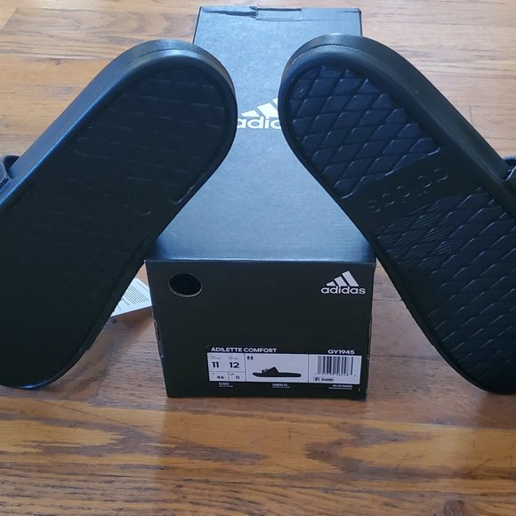 adidas Adilette Comfort Slides - Picture 2 of 3